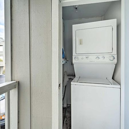 Bright Carolina Beach Condo - Walk To Shore! Εξωτερικό φωτογραφία